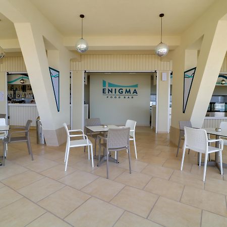 Tosca Beach Hotel Palaiontsiflikion Ngoại thất bức ảnh