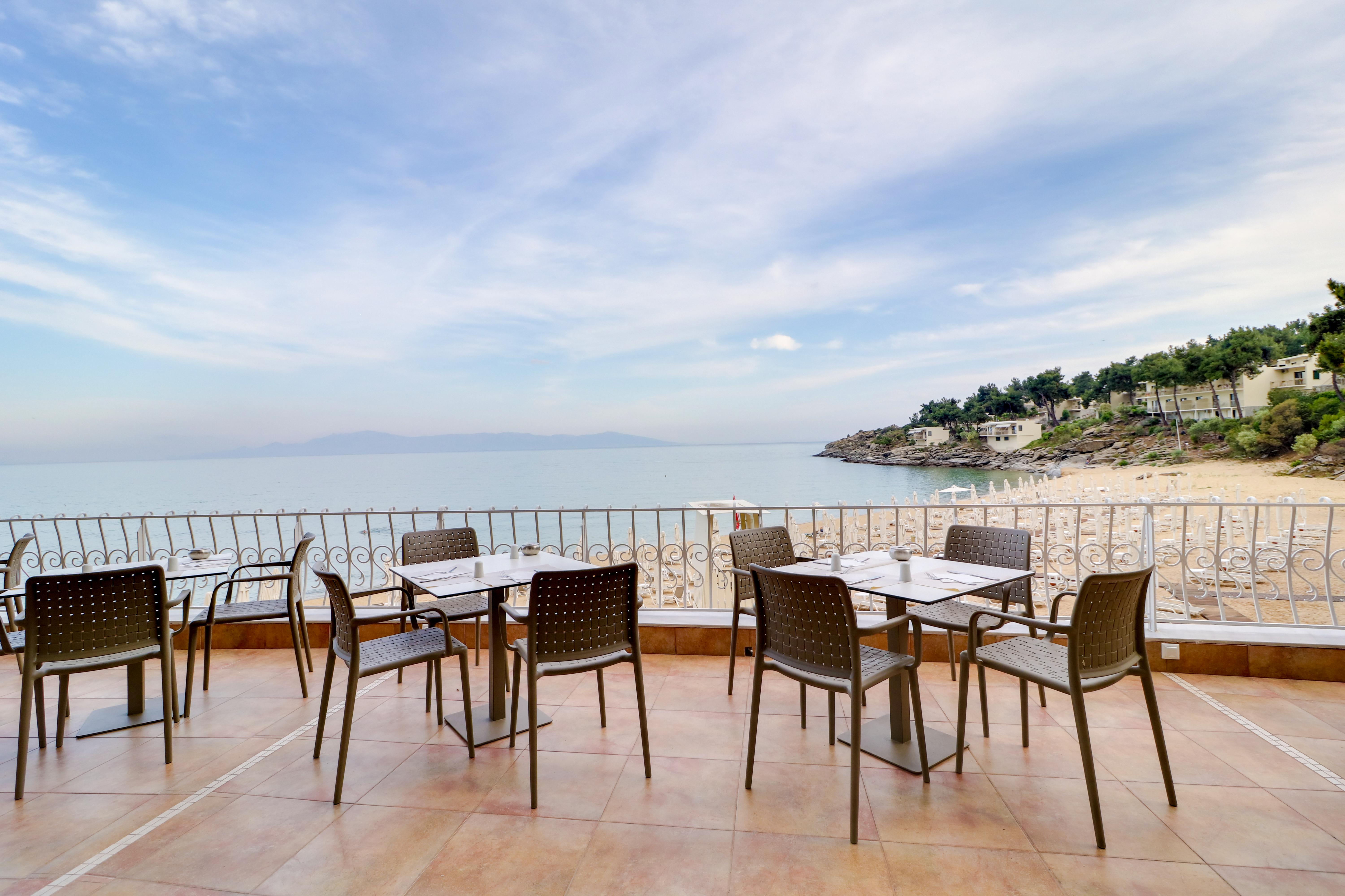 Tosca Beach Hotel Palaiontsiflikion Ngoại thất bức ảnh