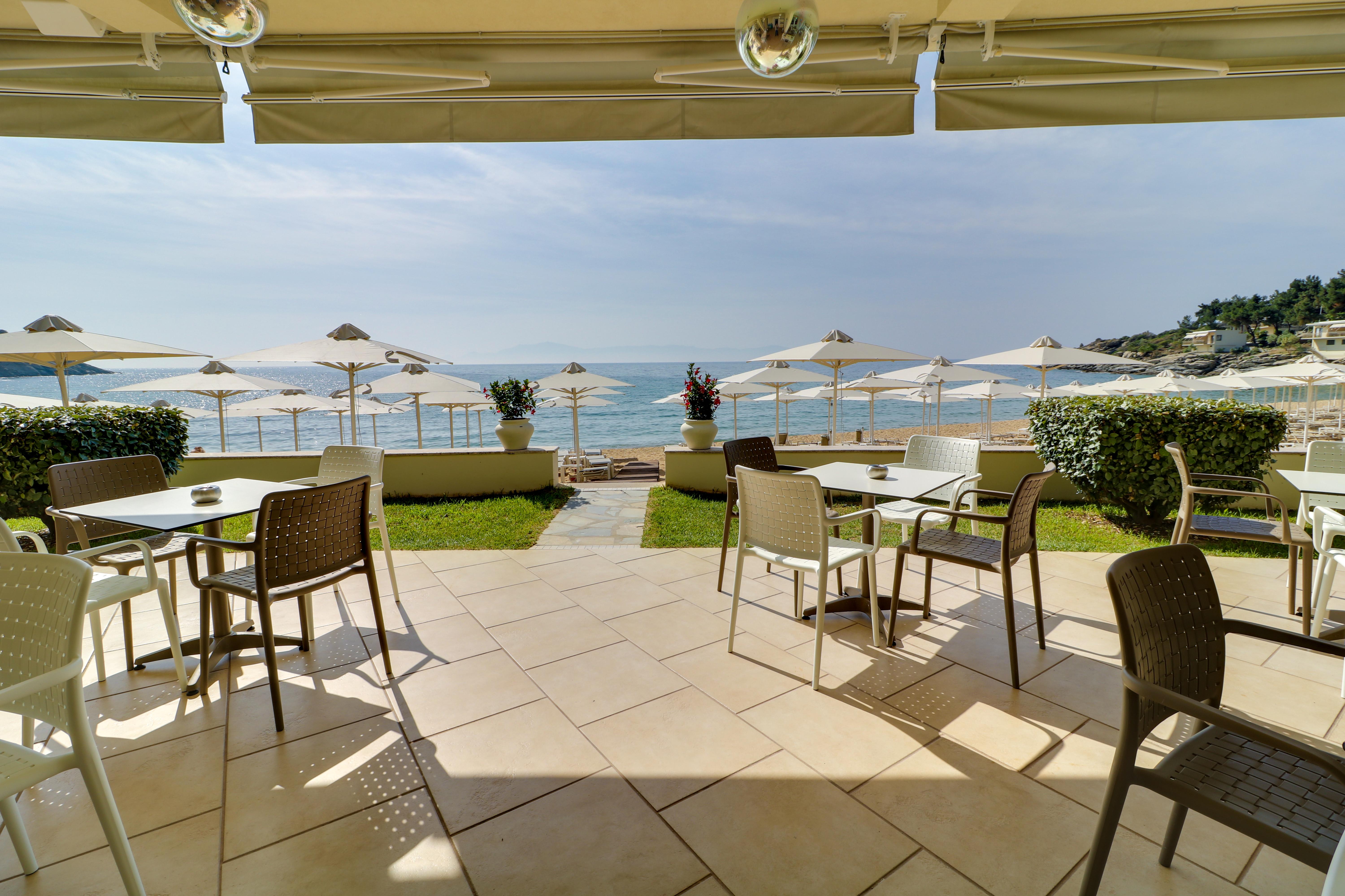 Tosca Beach Hotel Palaiontsiflikion Ngoại thất bức ảnh