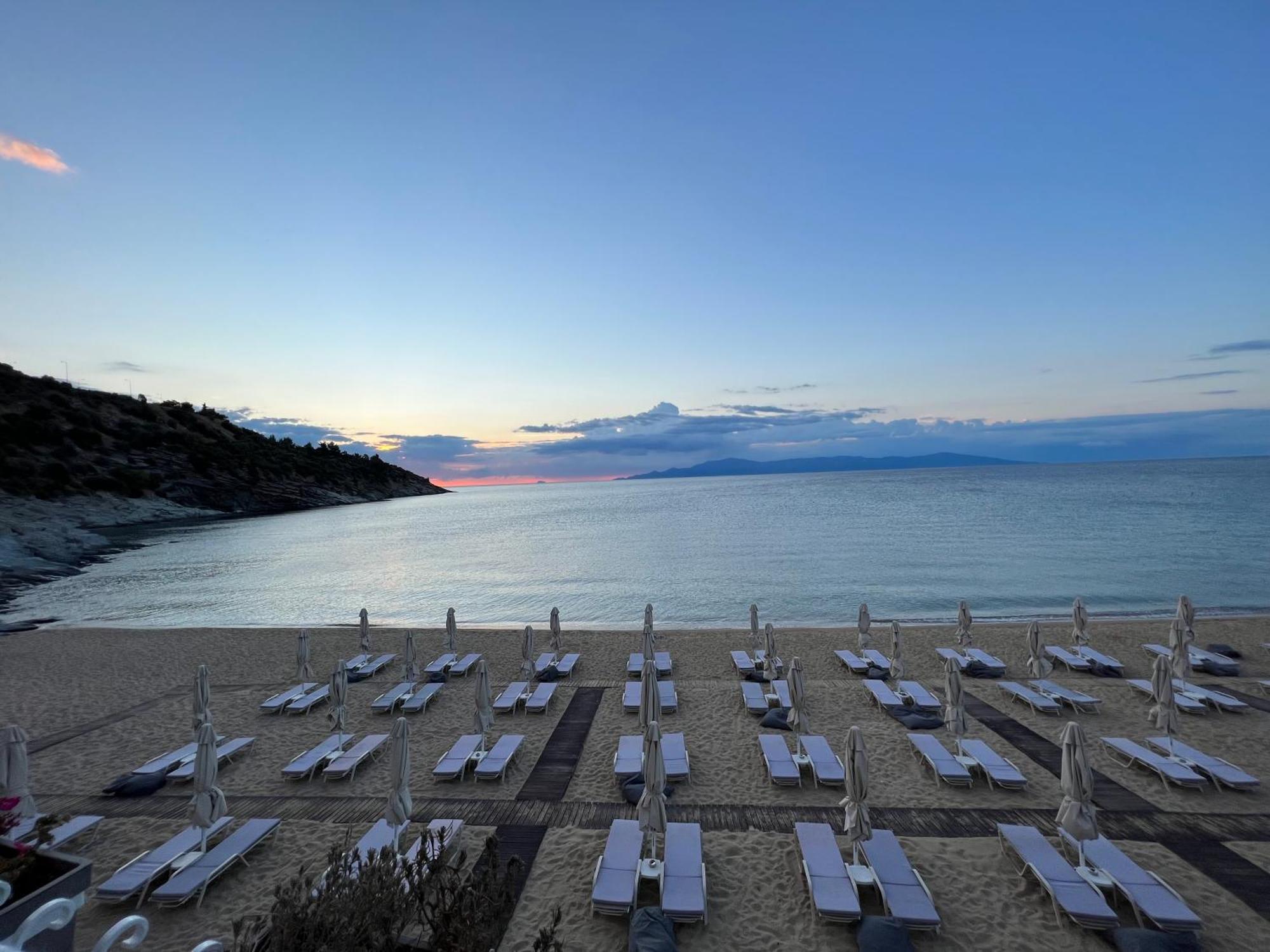 Tosca Beach Hotel Palaiontsiflikion Ngoại thất bức ảnh