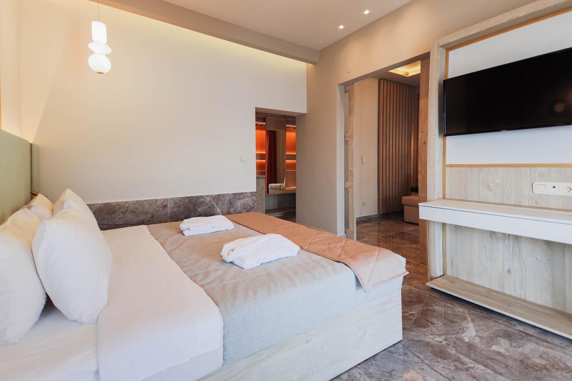 Tosca Beach Hotel Palaiontsiflikion Ngoại thất bức ảnh